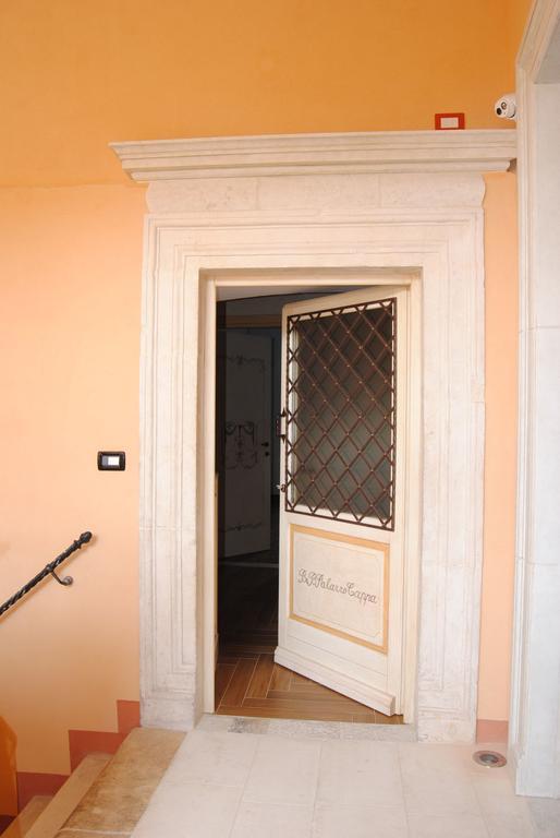 B&B Palazzo Cappa L'Aquila Luaran gambar