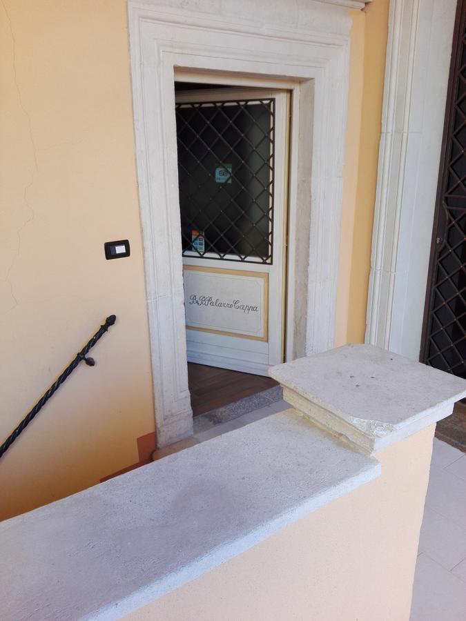 B&B Palazzo Cappa L'Aquila Luaran gambar